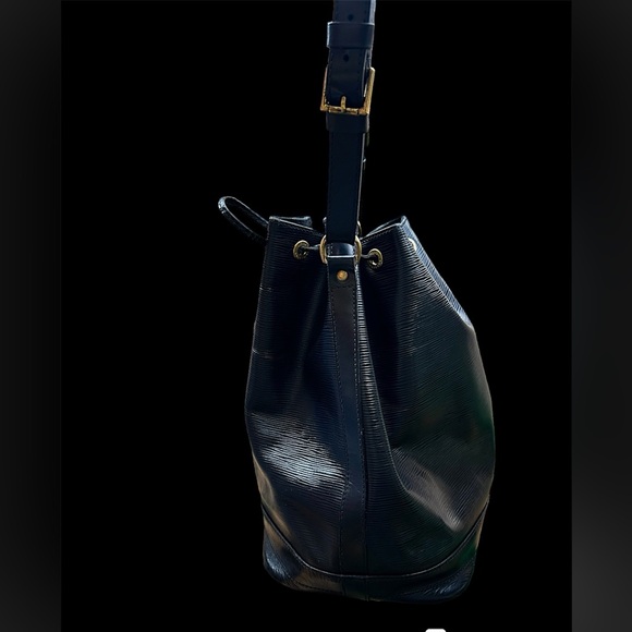 LOUIS VUITTON Epi Noe Shoulder Bag Black M44002 LV Auth 100845 - Picture 7 of 16